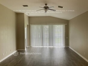 9919 59th St E in Parrish, FL - Foto de edificio - Building Photo