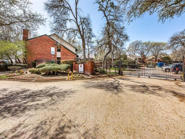 8601 Park Ln in Dallas, TX - Building Photo - Building Photo