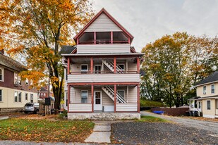 31 Wolcott Ave in Torrington, CT - Building Photo