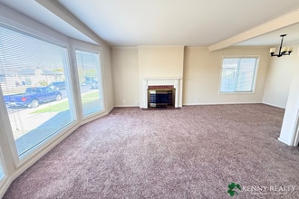 213 Rockwood Dr in South San Francisco, CA - Building Photo - Building Photo