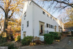 1629 Fitzgerald Ln in Alexandria, VA - Building Photo