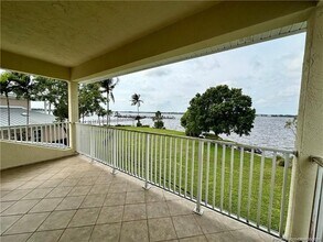 2174 NW Plumbago Trail in Stuart, FL - Building Photo - Building Photo