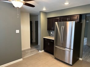 50 Blue Jay Dr in Clementon, NJ - Building Photo - Building Photo