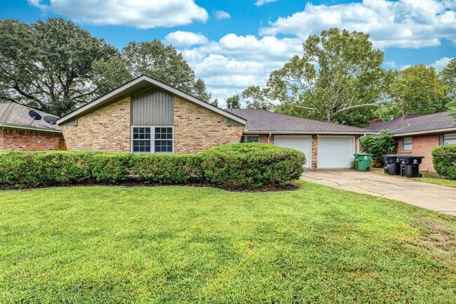 property at 6119 Shadow Crest St