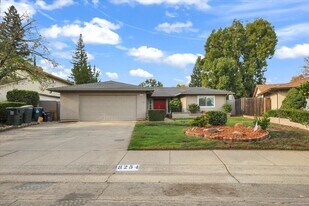 8254 Mediterranean Way in Sacramento, CA - Building Photo