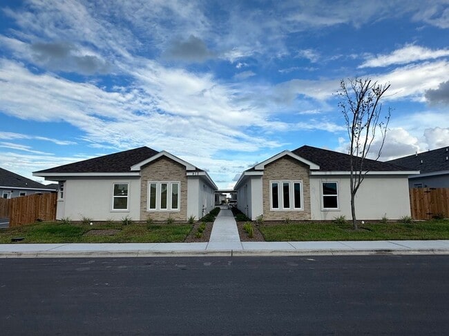 property at 912 N Abbey Ave