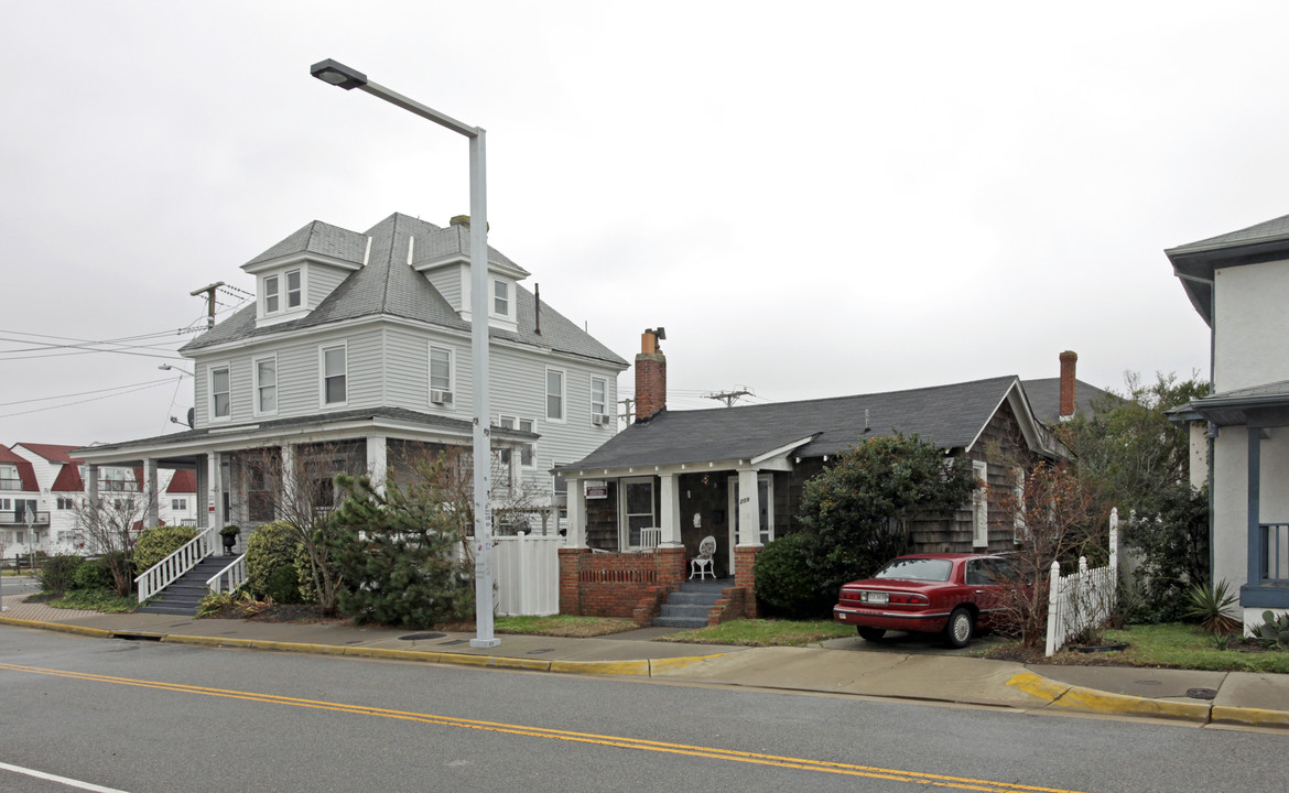 Victoria Inn & Cottages in Virginia Beach, VA - Building Photo