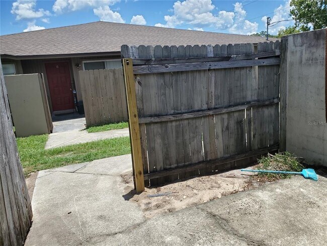 5375 SE 29th Pl in Ocala, FL - Building Photo - Building Photo