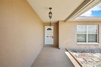 8425 Corney Dr in Port Richey, FL - Building Photo - Building Photo