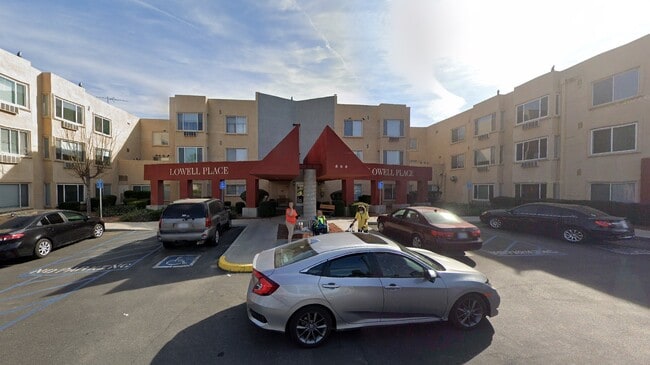 500 R St in Bakersfield, CA - Building Photo - Building Photo