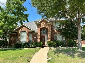 8113 Spring Peaks Dr in Plano, TX - Building Photo