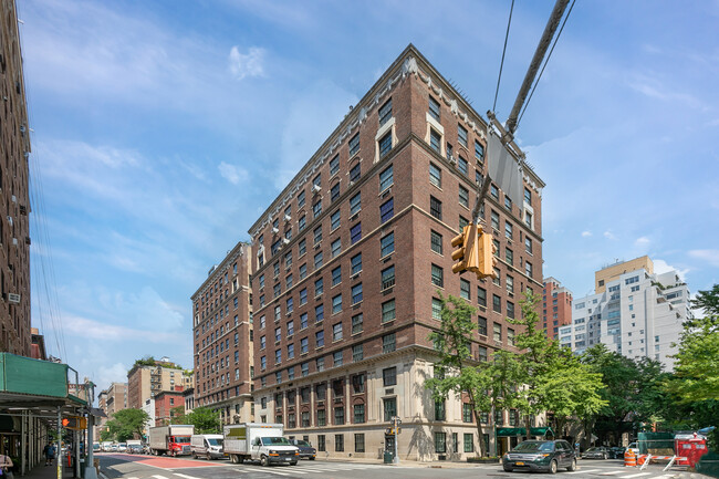 955 Lexington Ave in New York, NY - Building Photo - Building Photo