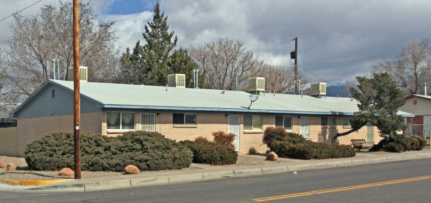 636-644 Grove St SE in Albuquerque, NM - Foto de edificio