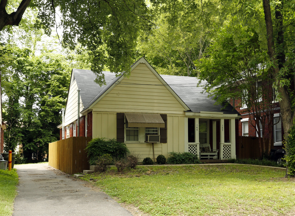 145-147 Evergreen St in Memphis, TN - Building Photo