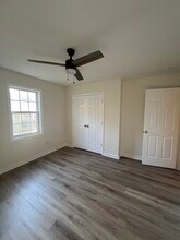 223 Jay St in Chapel Hill, NC - Foto de edificio - Building Photo