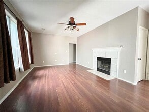 2809 Newport Ave in Denton, TX - Building Photo - Building Photo