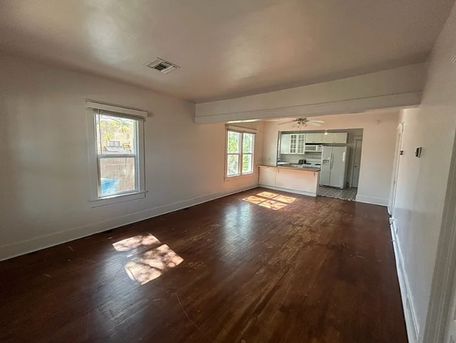 property at 1505 W Pierce St
