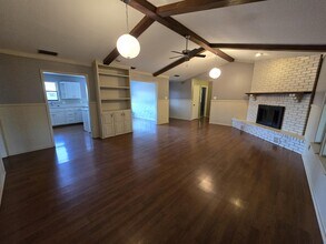 608 E 17th Ln in Portales, NM - Building Photo - Building Photo