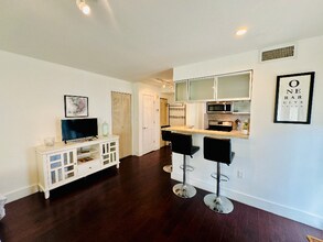 741 6th St in Miami Beach, FL - Building Photo - Building Photo