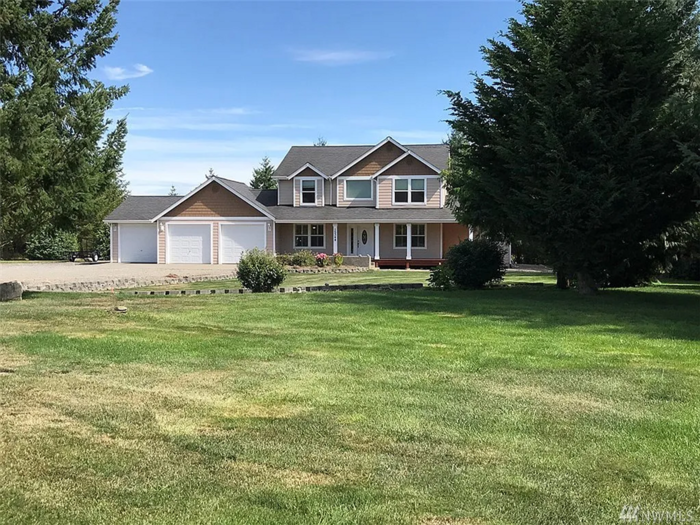 15348 Sunnyside Ln SE in Yelm, WA - Building Photo