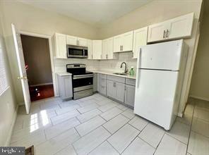 property at 4942 Mulberry St