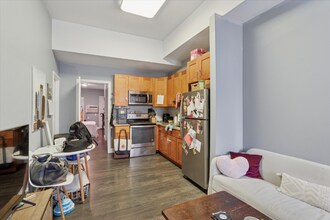 2120 N 8th St in Philadelphia, PA - Building Photo - Building Photo