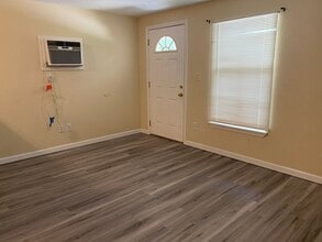 716 Tall Oaks Dr, Unit 100 in St. Clair, MO - Building Photo - Building Photo