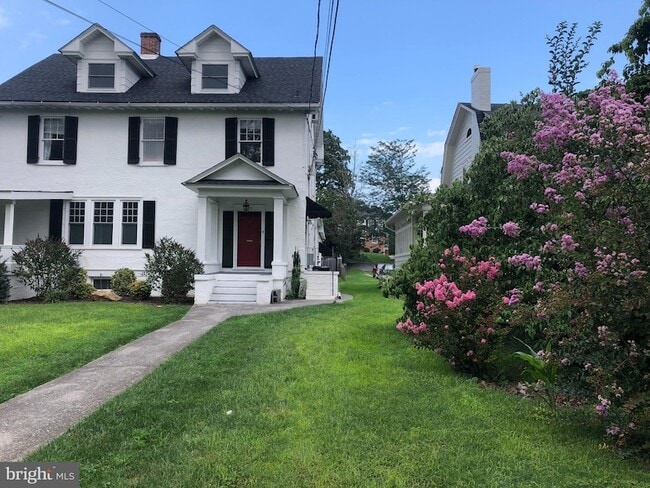 property at 21 S Stewart St