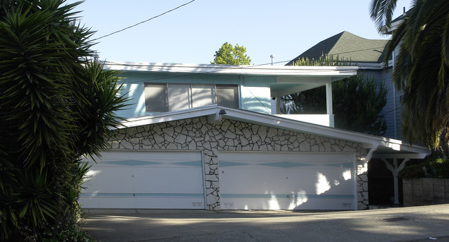 3809 Buell St in Oakland, CA - Foto de edificio - Building Photo