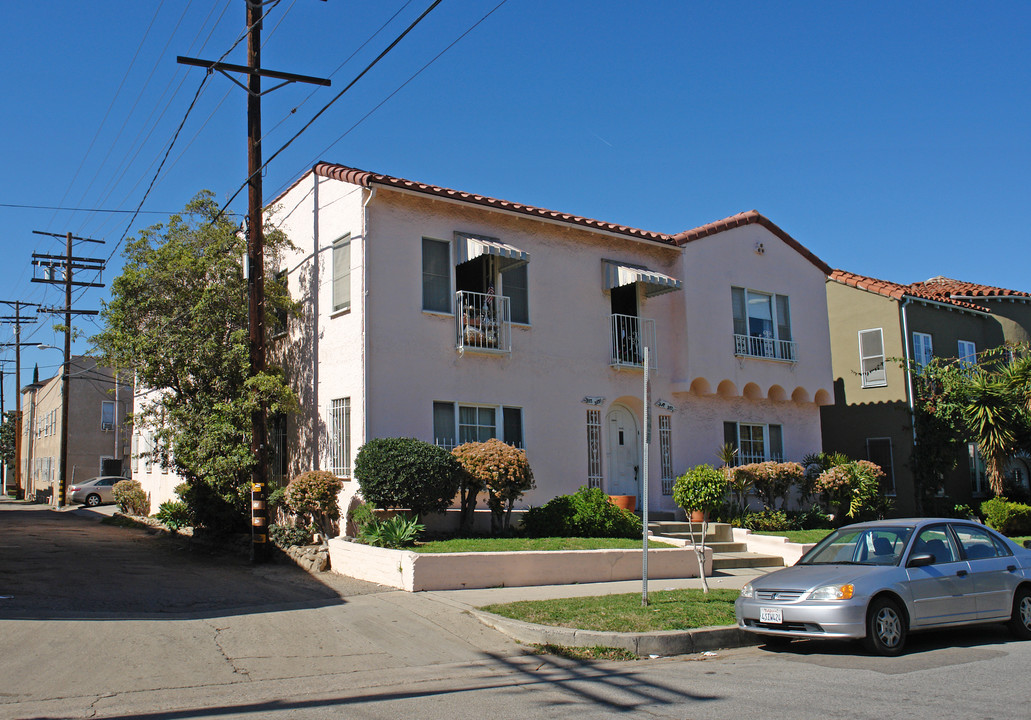 315 N Gardner St in Los Angeles, CA - Building Photo