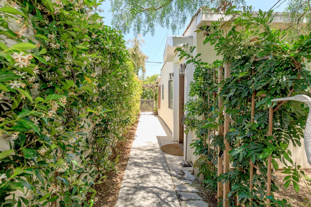 1039 26th St in Santa Monica, CA - Foto de edificio