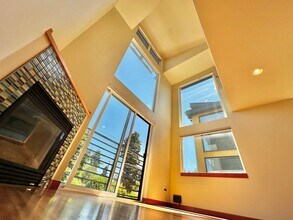 1718 California Ave SW in Seattle, WA - Building Photo - Building Photo