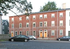 8 Union St Apartments