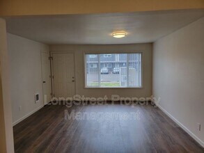 205 SE 6th Ave in Albany, OR - Building Photo - Building Photo