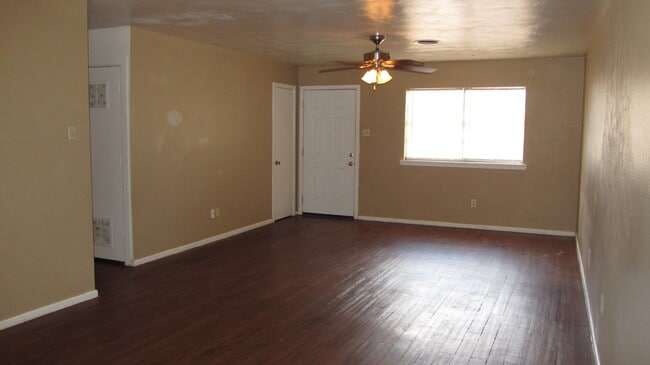 5612 44th St in Lubbock, TX - Building Photo - Building Photo