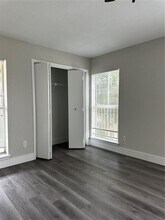 833 Riverside Dr in Coral Springs, FL - Building Photo - Building Photo