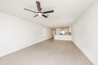 1231 Maple St, Unit 1114-A in Wilmer, TX - Building Photo - Building Photo