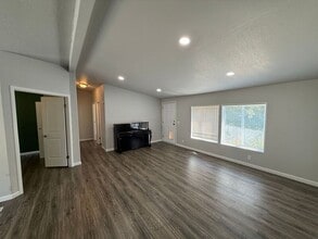 865 Vista Ave SE in Salem, OR - Building Photo - Building Photo