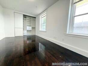 38 Cameron St in Brookline, MA - Building Photo - Building Photo