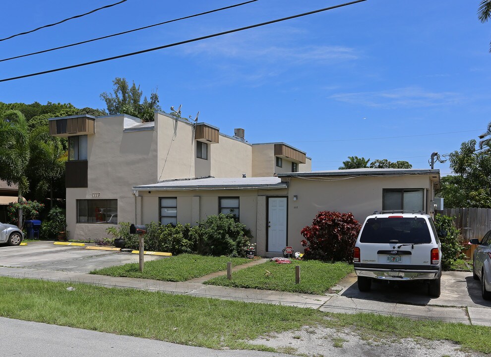 1117 NE 16th Ct in Fort Lauderdale, FL - Building Photo