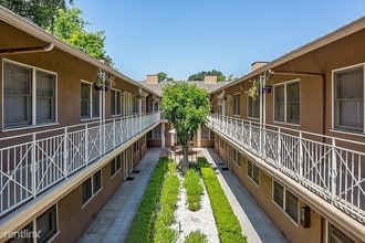 335 S Los Robles Ave in Pasadena, CA - Building Photo - Building Photo