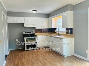 3729 Somerset Dr in Gastonia, NC - Building Photo - Building Photo