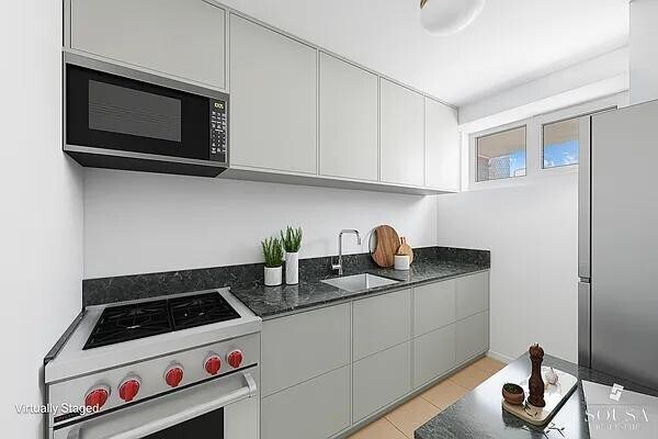 185 Park Row in New York, NY - Building Photo - Building Photo