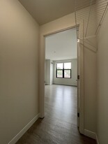 225 Centre St, Unit 1 in Boston, MA - Building Photo - Building Photo