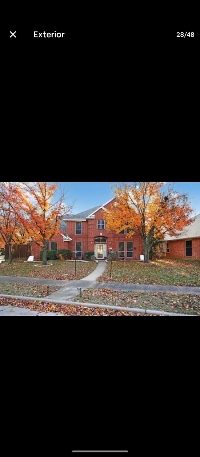 1007 Vancouver Dr in Lewisville, TX - Foto de edificio - Building Photo