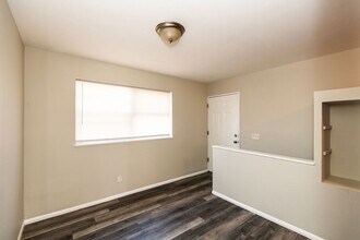 2267 Heritage Dr in St. Louis, MO - Building Photo - Building Photo