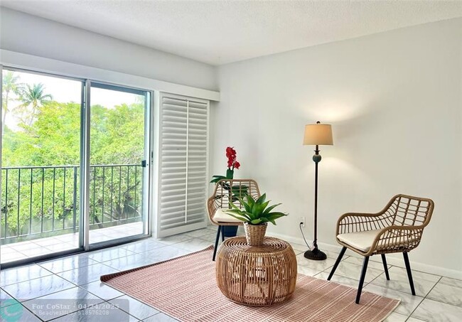 1785 N Andrews Square in Fort Lauderdale, FL - Building Photo - Building Photo