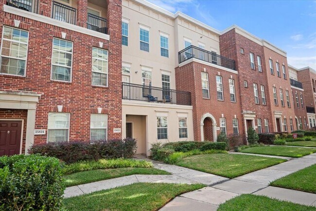 15822 Breedlove Pl in Addison, TX - Building Photo - Building Photo
