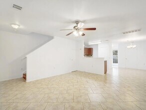 13600 Briarcreek Loop in Manor, TX - Foto de edificio - Building Photo