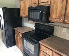 608 W Market St in Warrensburg, MO - Building Photo - Building Photo